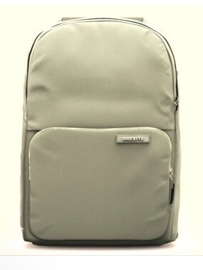 Brevite everyday backpack NWOT